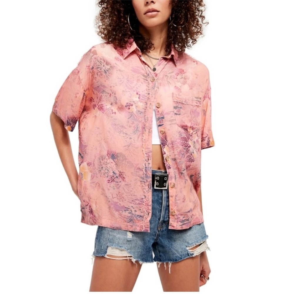 We The Free Floral Hawaiian Vacation Button-Down Shirt